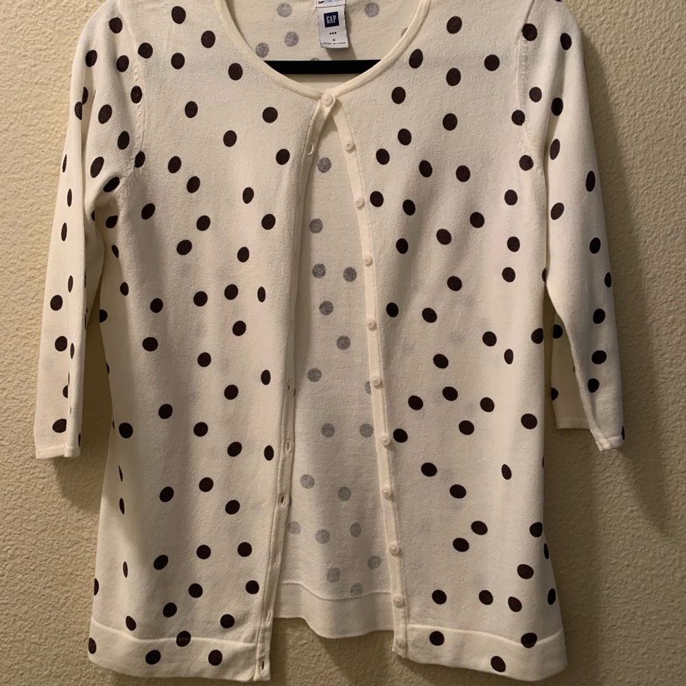 LAST CHANCE—EUC- Gap brown polka dots on cream cardigan sweater. Size small.